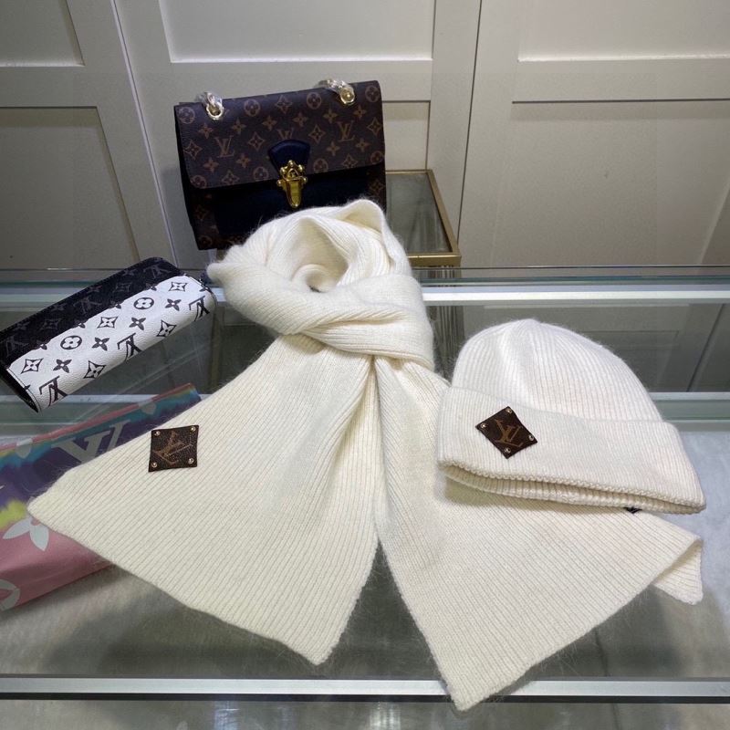 Louis Vuitton Caps Scarfs